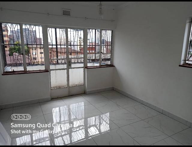 1 BEDROOM APARTMENT FOR SALE IN OVERPORT